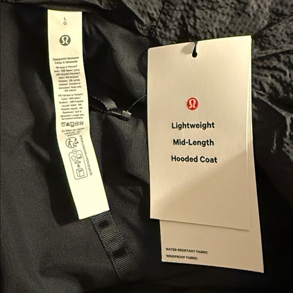 Lululemon - Picture 8 of 8